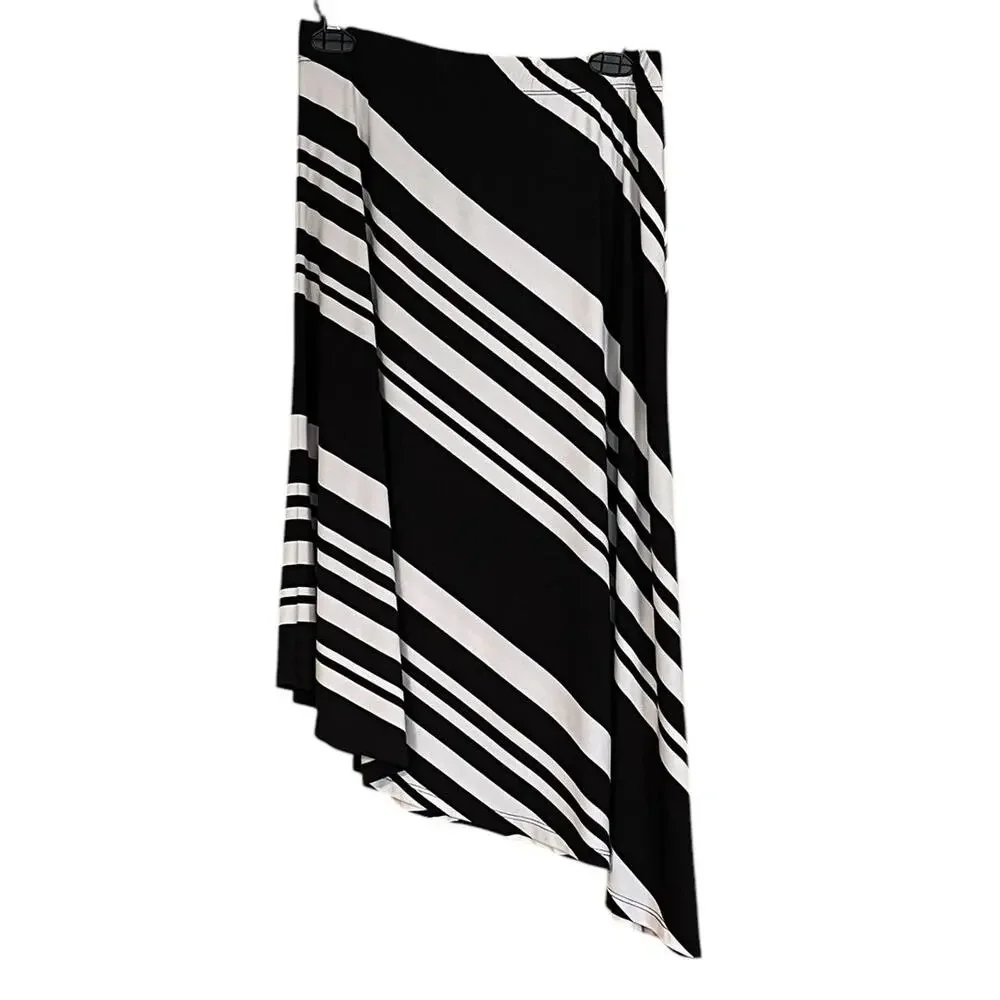 Susan Graver Sz Small Liquid Knit Elastic Waist Asymmetrical Skirt Black White